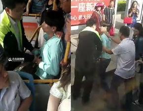 爆料青岛公交车视频播放,揭秘车厢内惊人一幕 第2张 爆料青岛公交车视频播放,揭秘车厢内惊人一幕 第2张