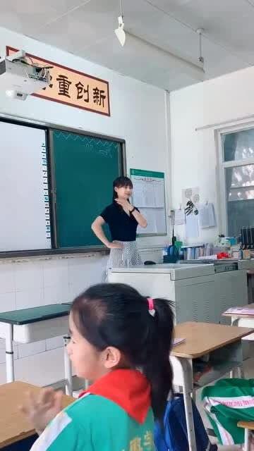 烟台爆料甜甜老师视频,甜甜老师视频引发热议,揭秘教育界新现象 第1张 烟台爆料甜甜老师视频,甜甜老师视频引发热议,揭秘教育界新现象 第1张